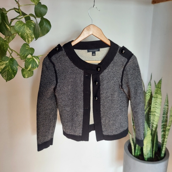 100% Merino Wool Banana Republic Cardigan - Picture 2 of 11